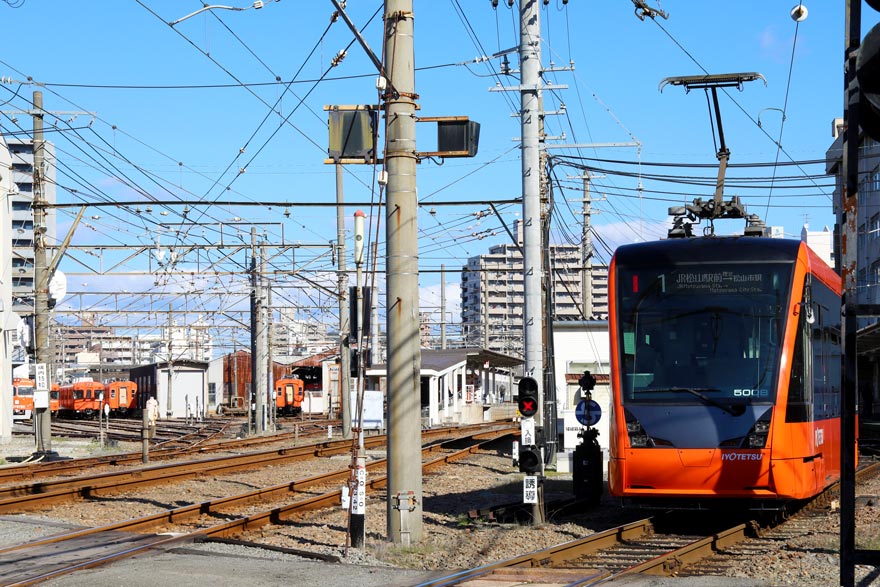 伊予鉄道市内線100
